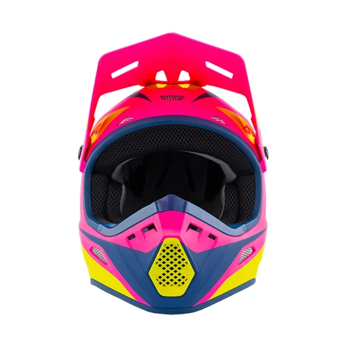 The Answer AR1 Mototown helmet is Answer Racing's best value helmet, all while meeting or exceeding D.O.T. and E.C.E. safety standards.