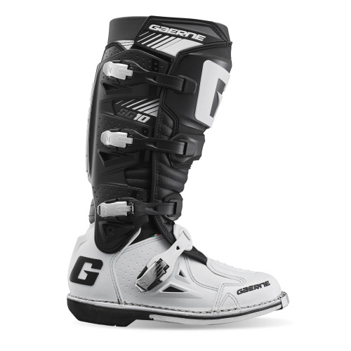 The Gaerne SG10 is the riders' timeless favorite motocross boot, meticulously designed to offer optimal functionality ensuring both comfort and confidence on the track.