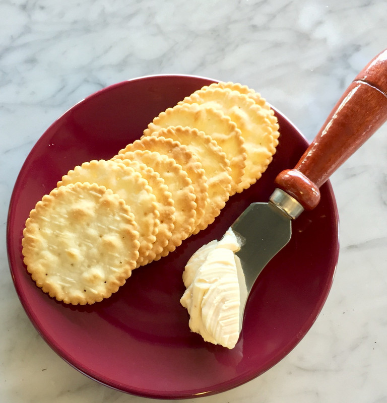 Smoked Gouda Cheese Spread 8oz d'Vine Gourmet