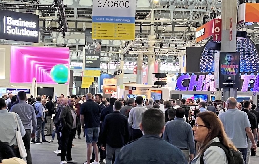 trade-show-trends-in-2023-adapting-to-a-dynamic-landscape-logo-infusion