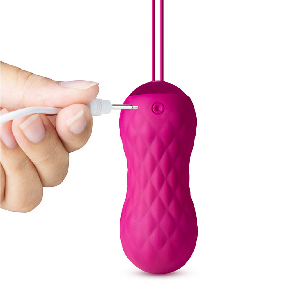 Blush Novelties Lush - Carina Remote Control Bullet Vibrator - Charging