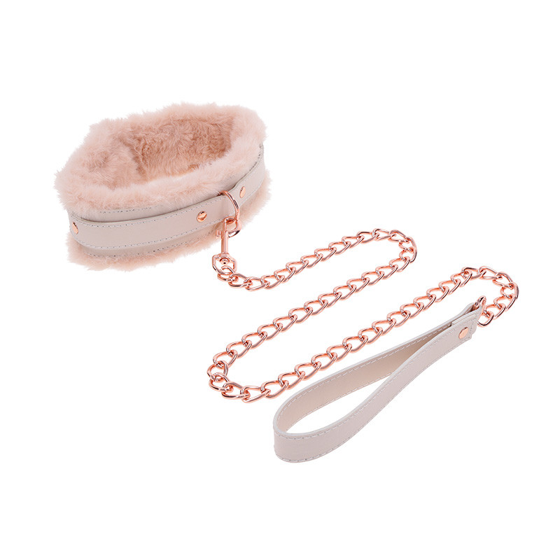 Sex & Mischief Peaches 'n CreaMe Faux Fur Collar & Leash - Right