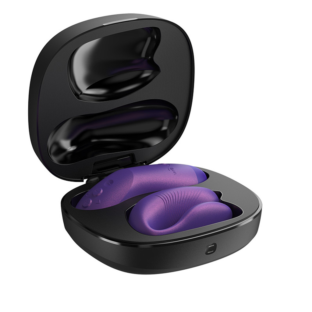 We-Vibe Chorus Pro Couples Vibrator - Charging Case Open