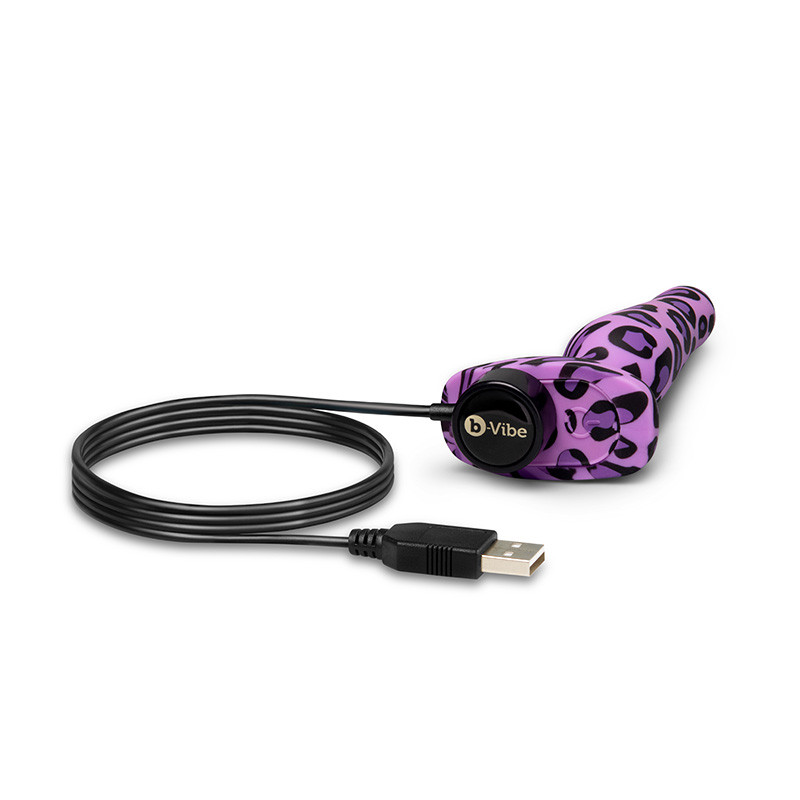 b-Vibe Leopard Novice Plug Special Edition - Charging Detail
