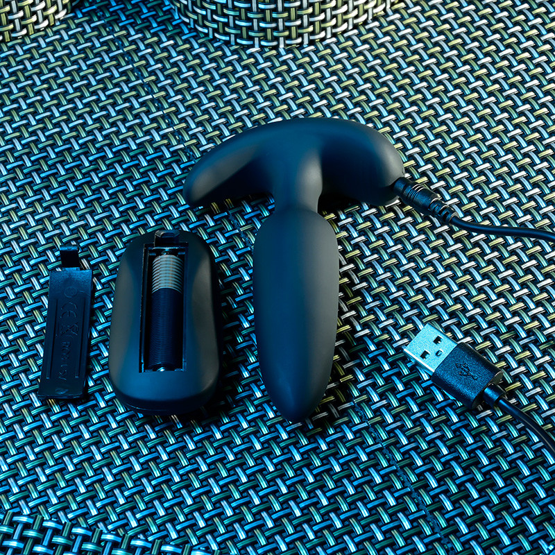 Black Beauty Remote Control Butt Plug - Lifestyle #2