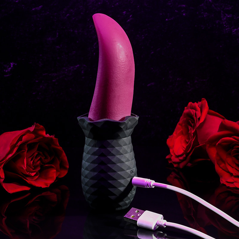 Selopa Tongue Teaser Vibrator - Liefstyle Charging