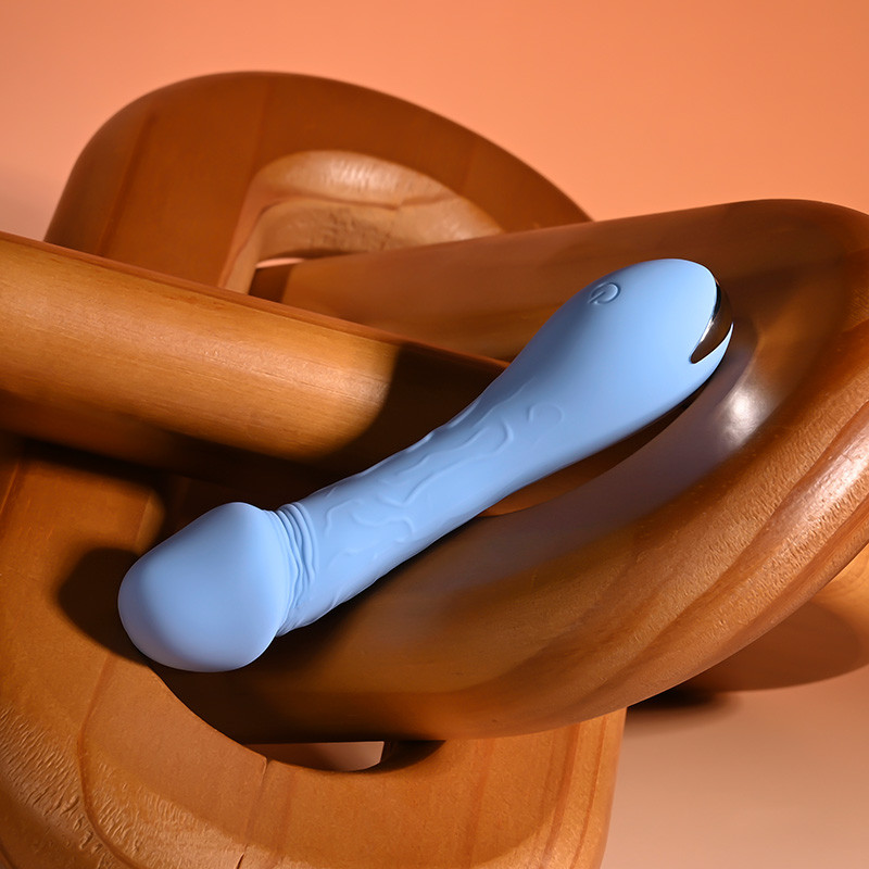 Selopa Dainty Dick Petite Phallic Vibe - Lifestyle #2