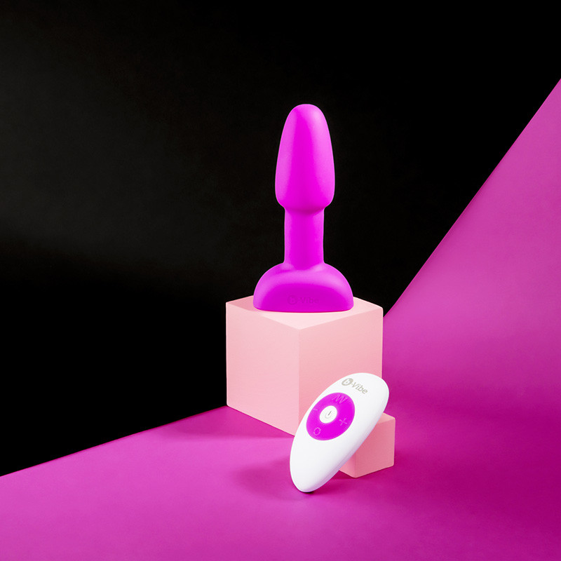 b-Vibe Rimming Plug Petite - Lifestyle #4