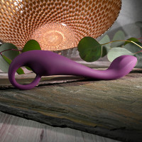 Evolved Novelties Lochness G Vibrator - Lifestyle #2