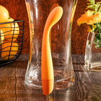 Selopa Lemon Squeeze G-Spot Vibrator - Lifestyle #3