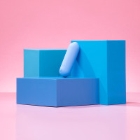 Le Wand Mini Vibe Bullet Rechargeable Bullet Vibrator - Lifestyle #1
