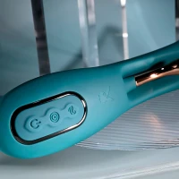 Playboy Pleasure Aurelie G-spot Tickler Vibrator - Lifestyle #7