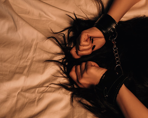 How To Navigate Your First BDSM Scene