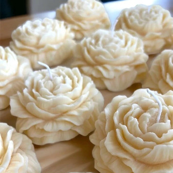 Handmade Flower Candle – Elegant Peony Design with Natural Wax & Scent