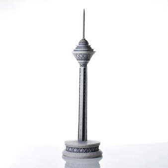 مجسمه رزین برج میلاد تهران