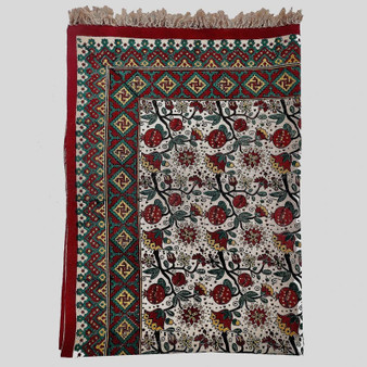 0025 رومیزی قلمکار مخصوص عطریان طرح انار یلدایی کد سایز 100در 150 سانت كد