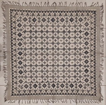 رومیزی قلمکار 100در 100سانتی متر -آینه گل و مرغ زرنشان- زابلیان اسپادانا