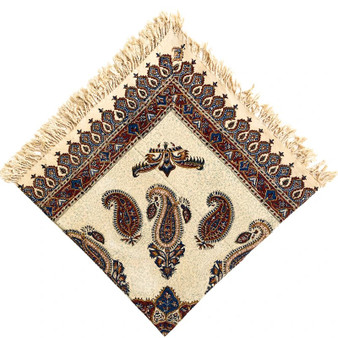 رومیزی قلمکار ممتاز عطریان طرح بته جقه  سایز  ۱۰۰*۱۰۰ سانتی متر  کد 0066