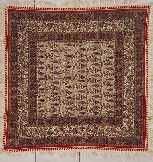 رومیزی قلمکار 100در 100سانتی متر -طرح ترنج‌دار شاه‌عباسی (نقره‌ای/خاکستری)- زابلیان اسپادانا