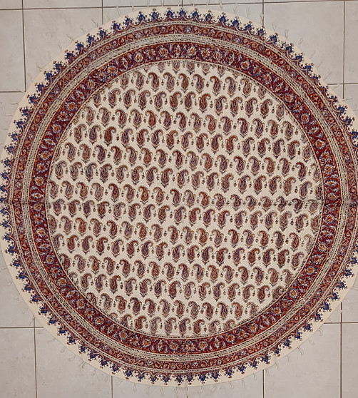 رومیزی قلمکار گرد با قطر  150 سانتی متر -طرح «بته جقه قرمز»- زابلیان اسپادانا