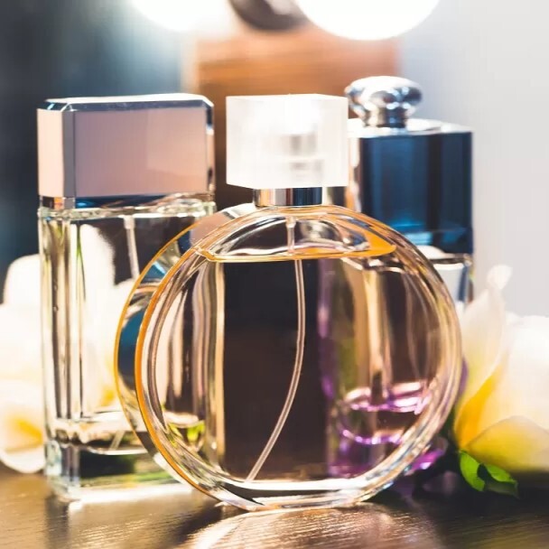 عطر و ادکلن