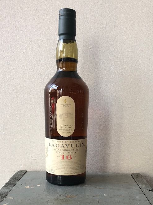 Lagavulin, Single Malt Scotch 16 Year