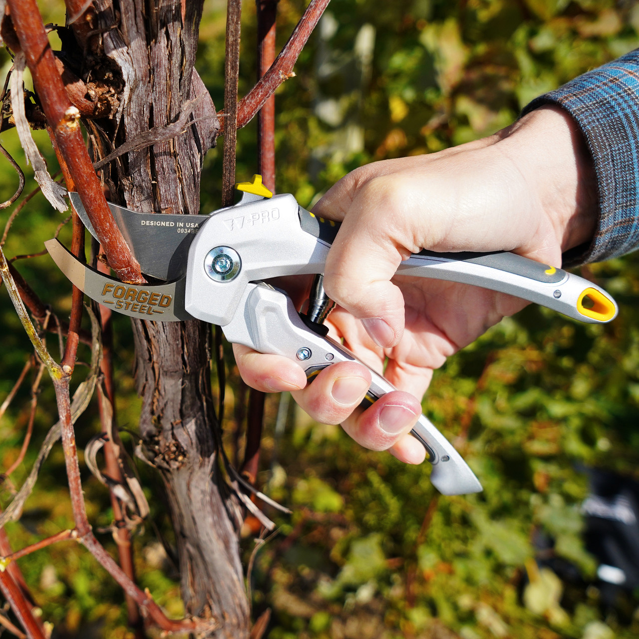 Woodland Tools Pro Series Bypass Pruner - Thumbnail 4