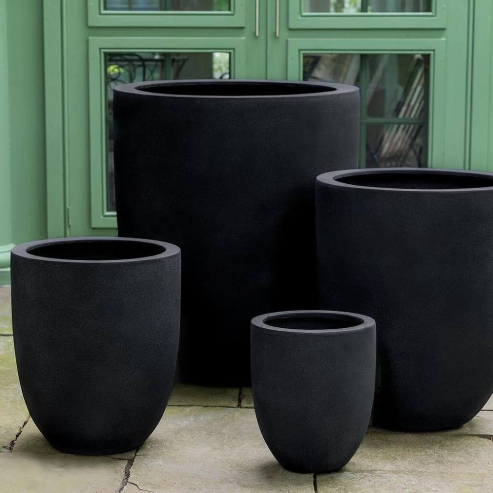 Campania International Bradford Planter Onyx Black Lite / Medium