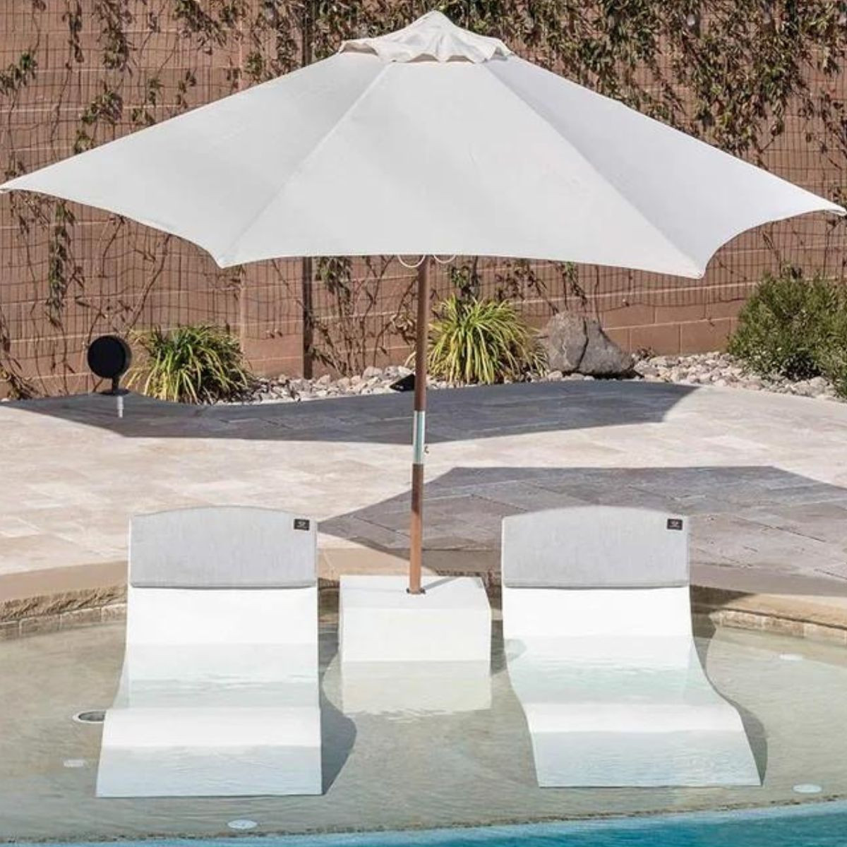cantilever patio umbrella at lowe's 11x9 ft Aluminum Dual Top LED This umbrella is crafted to enhance your outdoor experience 10-ft Aluminum Gray Slide-tilt Cantilever