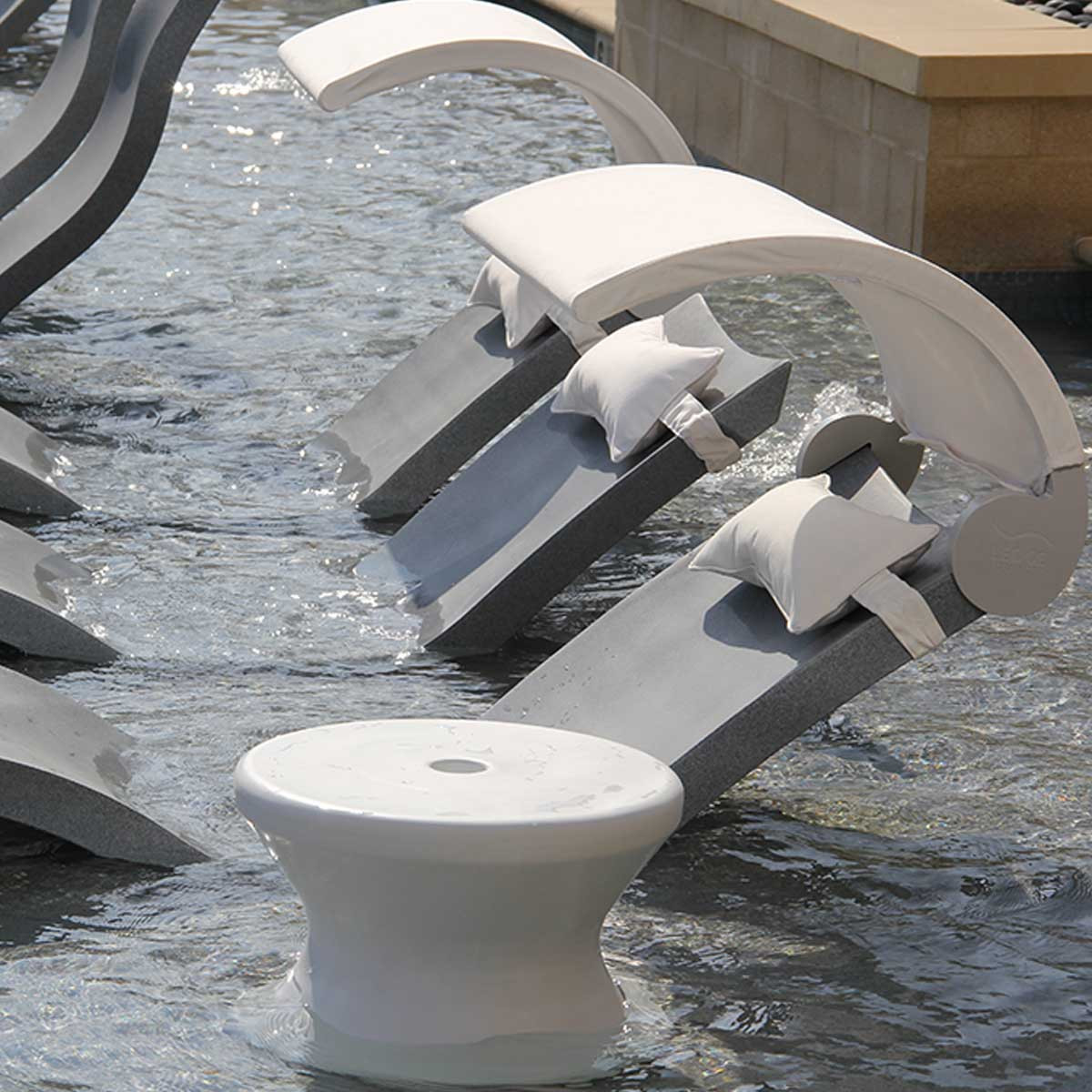 LEDGE LOUNGER Accessory Signature Chaise SHADE