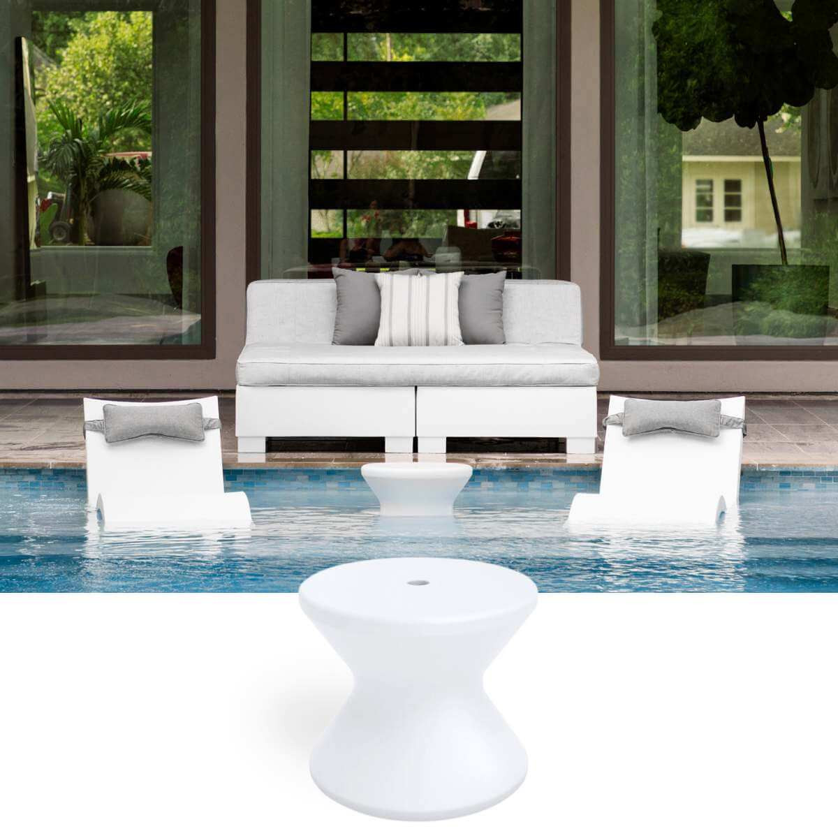Outdoor Side Tables and Stools