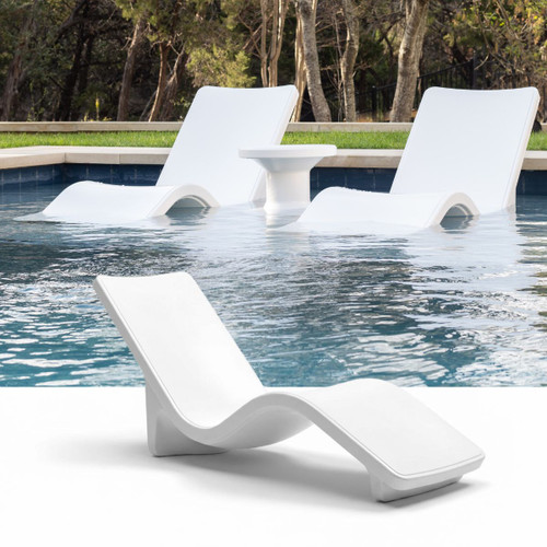 White Line Chaise Set on Tanning Ledge