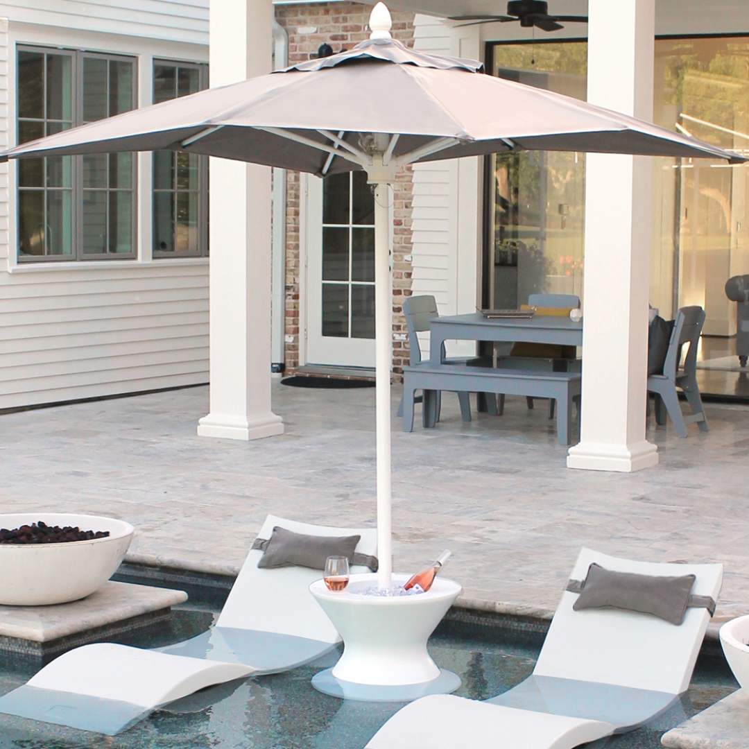 ledge-lounger-side-table-without-umbrella-lid