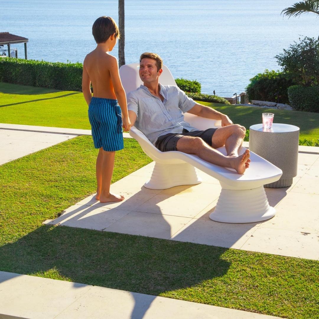 ripple-splash-side-table-stool-for-tanning-ledge