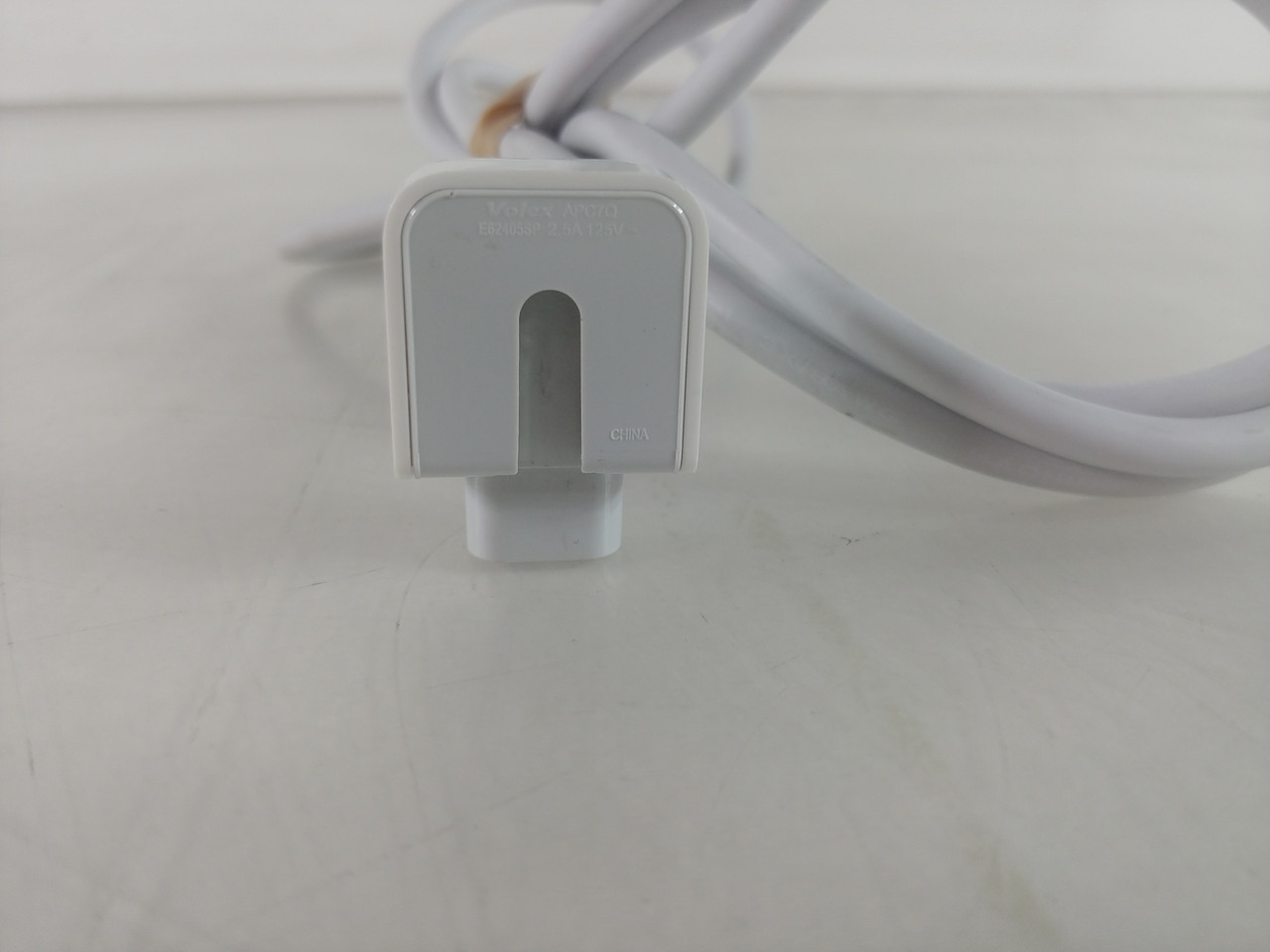 Volex APC7H AC Adapter For Macbook Magsafe Charger at TR Reuse Group