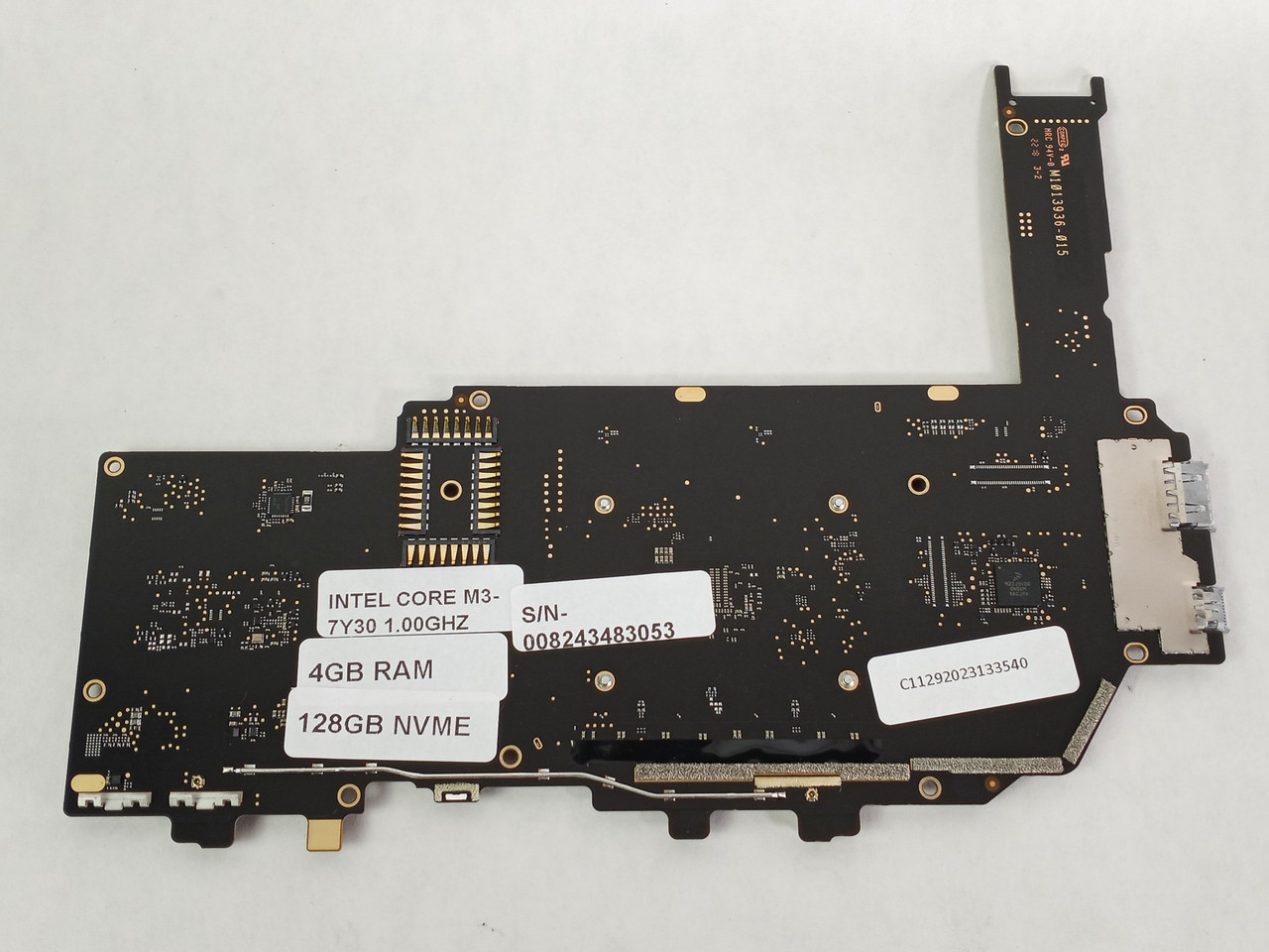 Microsoft Surface Pro 5 1796 Core m3-7Y30 1.00 GHz 4 GB DDR3