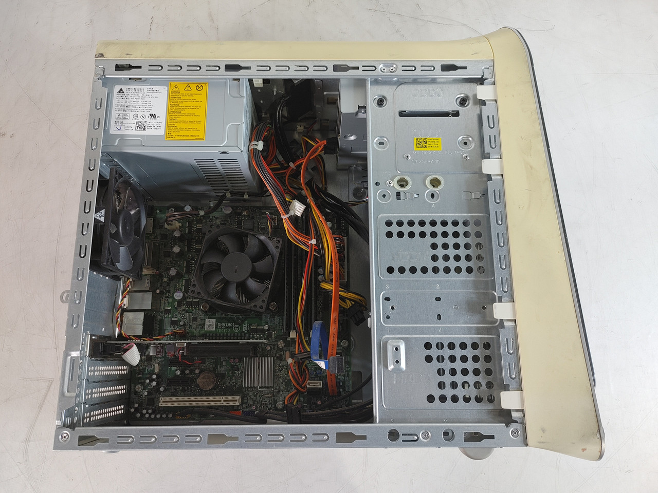 Dell Studio XPS 8100 Intel Core i5-650 3.2 GHz 8 GB DDR3 Desktop