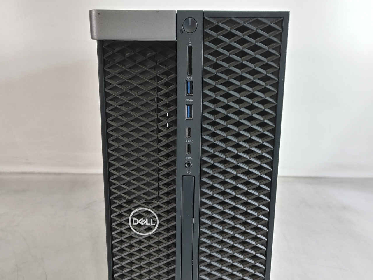 パソコン 【DELL】Precision 5820 Tower Core i7-9800X メモリ32GB