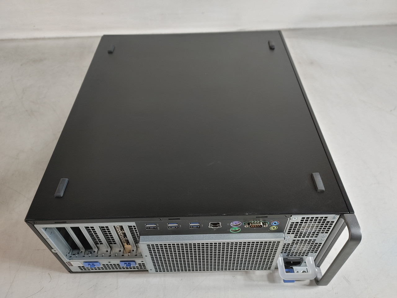 Dell Precision 5820 Core i7-9800X 3.80 GHz 16 GB DDR4 250 GB NVMe