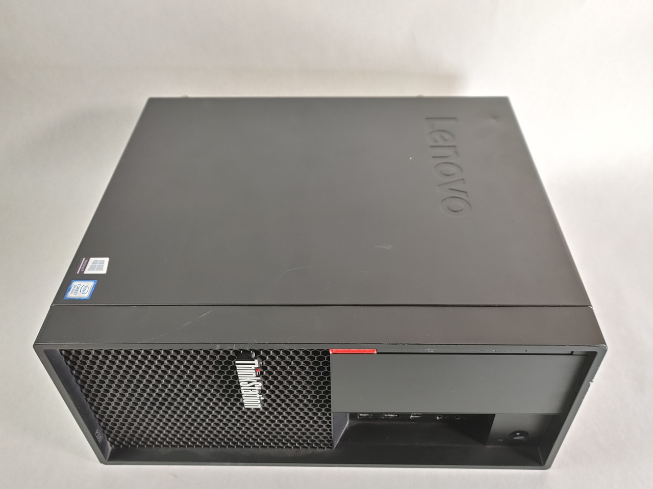 Lenovo ThinkStation P330 Gen 2 Core i7-9700 3.00 GHz 32 GB DDR4