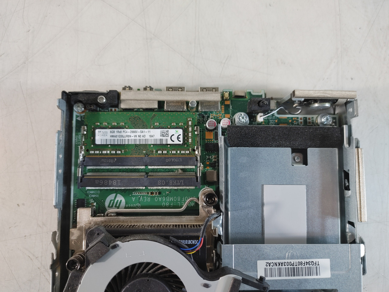 HP EliteDesk 800 G4 DM Core i5-8500T 2.10 GHz 8 GB DDR4 No HDD at