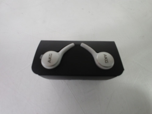 Lot of 100 New Samsung AKG EO-IG955 3.5mm Earbud Headphones with Microphone White