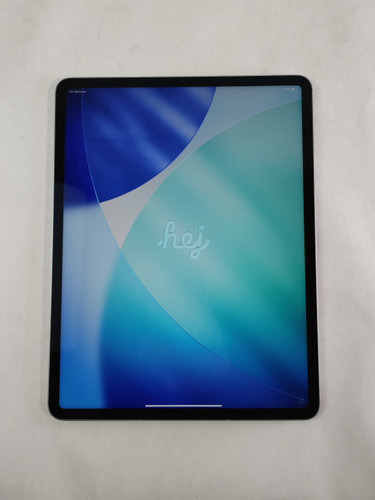 Apple iPad Pro 12.9" (6th Gen) A2764 128 GB iOS 26.0 Wi-Fi + 5G Unlocked For Parts