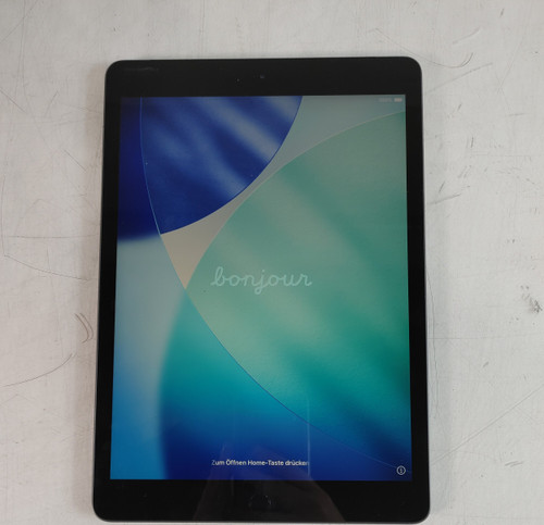 Apple iPad 8th Gen A2428 32 GB iOS 26.4.1 (Wi-Fi + 4G) Unlocked
