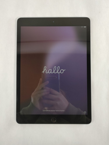Apple iPad 7th Gen A2197 32 GB iOS 18.7.9 (WiFi Only) For Parts