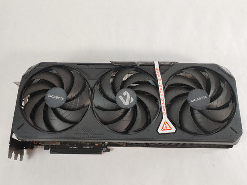 Gigabyte NVIDIA GeForce RTX 5070 Ti Gaming OC 16 GB GDDR7 PCI Express 5.0 x16 Video Card