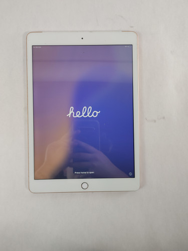 Apple iPad 7th Gen A2200 32 GB iOS 18.7.9 (Wi-Fi + 4G) Unlocked For Parts