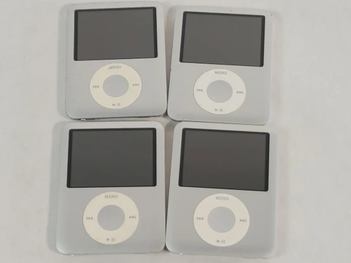 Apple A1236 Lot of 4 iPod Nano (3rd Generation) 4 GB Silver For Parts