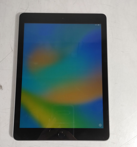 Apple iPad 5th Gen A1822 32 GB iOS 16.7.16 Space Gray (WiFi Only) Tablet