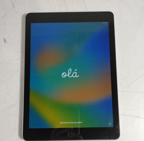 Apple iPad 5th Gen A1822 32 GB iOS 16.7.16 Space Gray (WiFi Only) Tablet